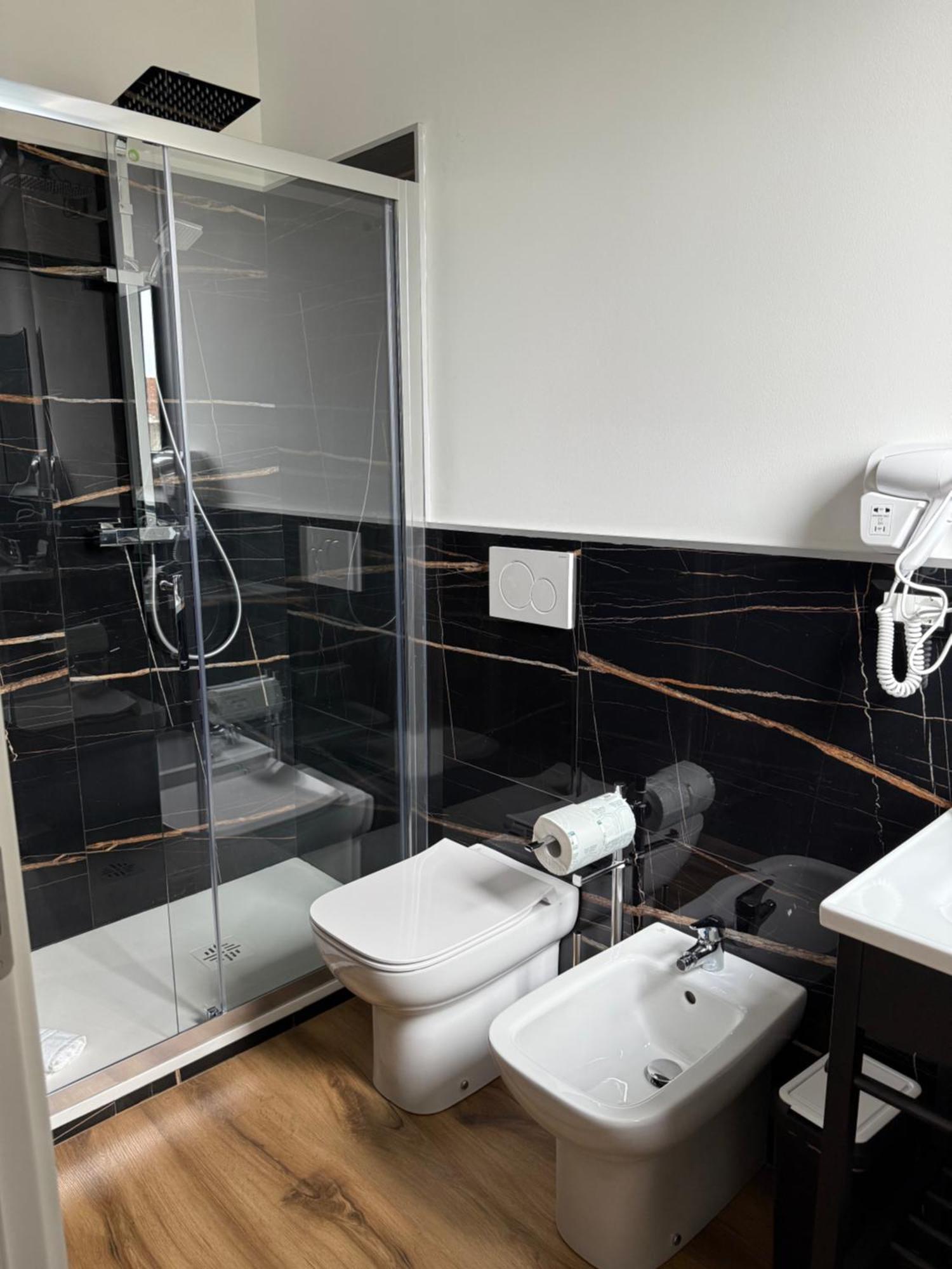 Infinity House - Eleganza Moderna Tra Treviso E Venezia Hotel Casièr Quarto foto